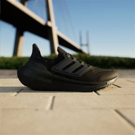 adidas Ultraboost Light Laufschuh 